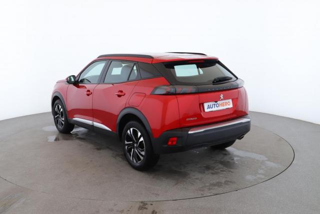 Peugeot 2008 image 2