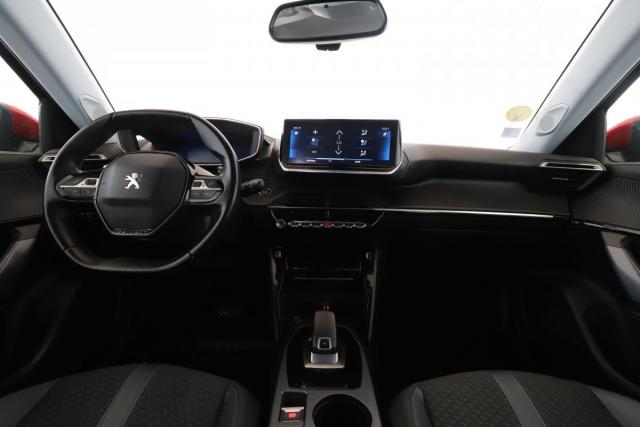 Peugeot 2008 image 6