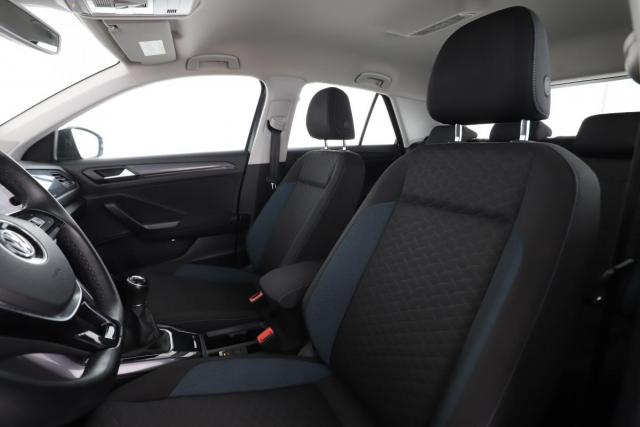Volkswagen T-Roc image 3