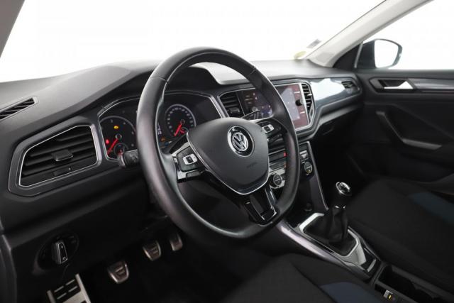 Volkswagen T-Roc image 8