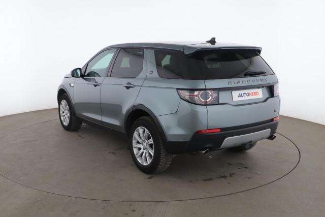 Land Rover Discovery Sport image 2