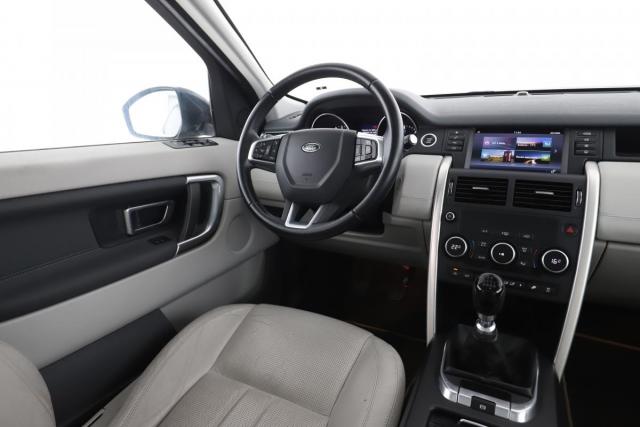 Land Rover Discovery Sport image 3