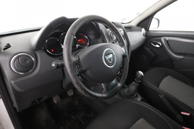 Dacia Duster image 9