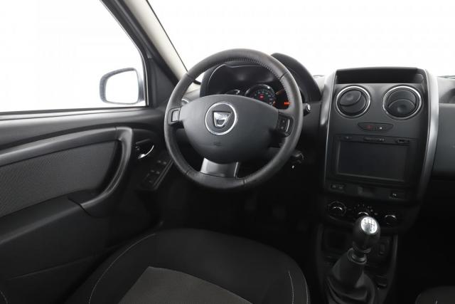 Dacia Duster image 1
