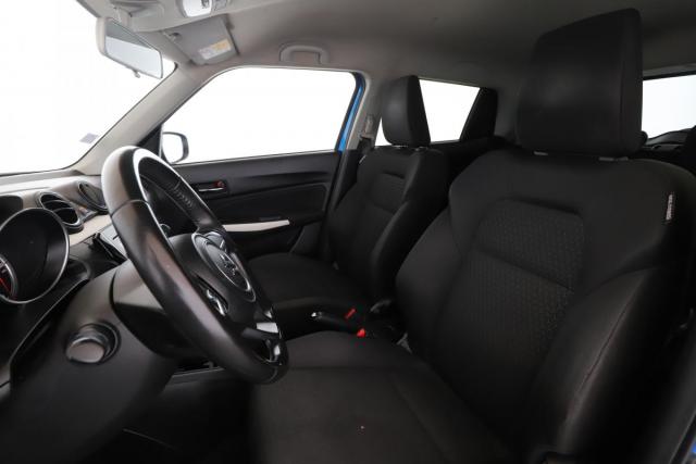 Suzuki Swift image 8