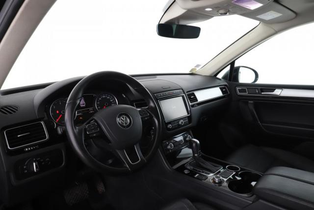 Volkswagen Touareg image 9