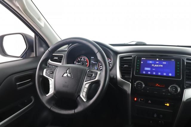 Mitsubishi L200 image 6