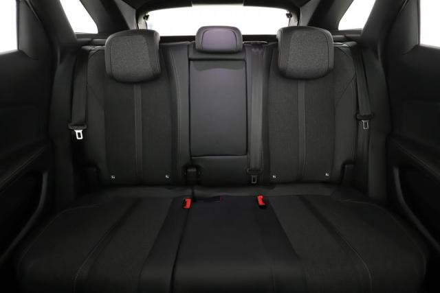 Peugeot 3008 image 8