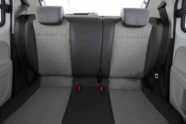Volkswagen Up! image 6