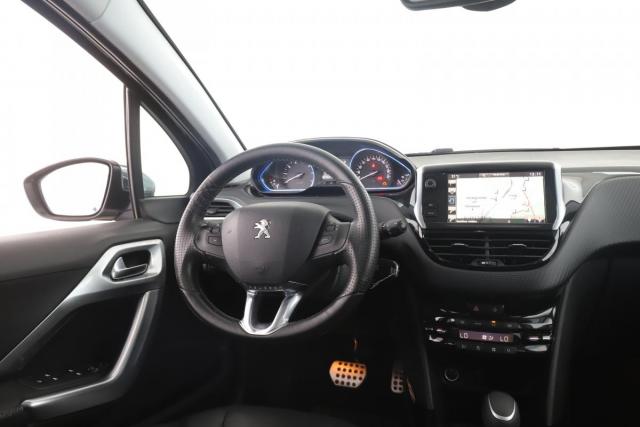 Peugeot 2008 image 3