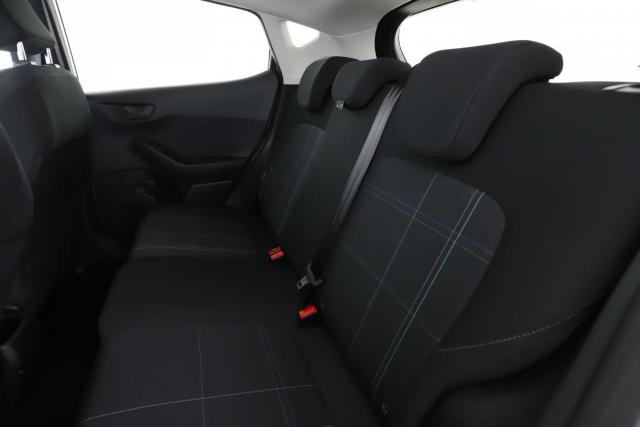 Ford Fiesta image 7