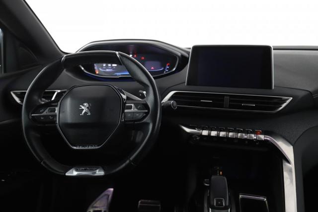 Peugeot 5008 image 1