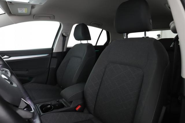Volkswagen Golf image 7