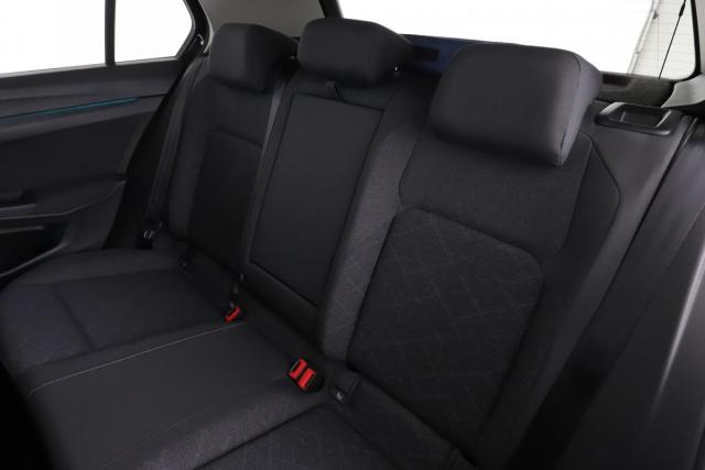 Volkswagen Golf image 6
