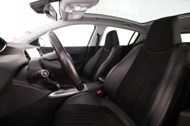 Peugeot 308 image 8
