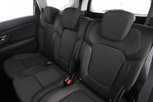 Renault Grand Scénic image 1