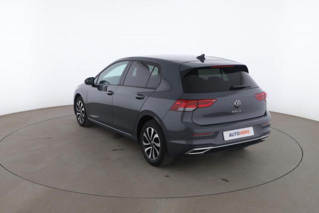 Volkswagen Golf image 9