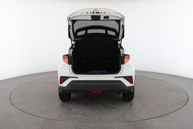 Toyota C-Hr image 6