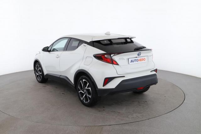 Toyota C-Hr image 1