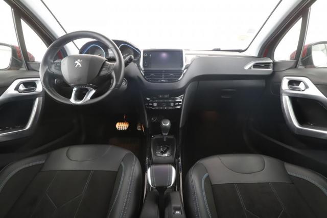 Peugeot 2008 image 5