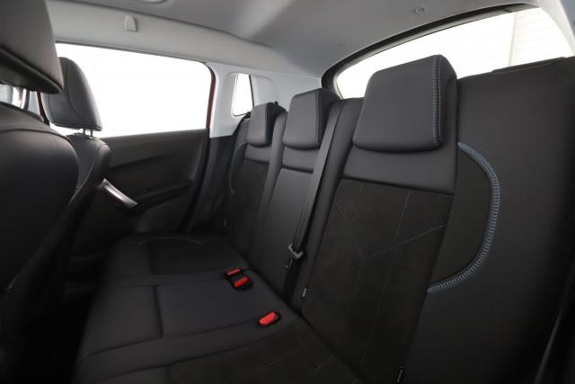 Peugeot 2008 image 2