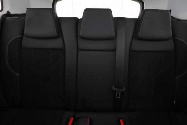 Peugeot 2008 image 1