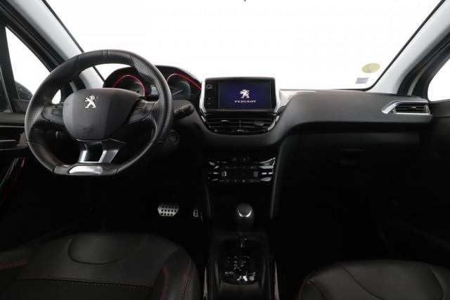 Peugeot 2008 image 9