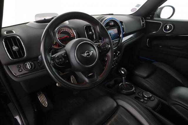 Mini Countryman image 8