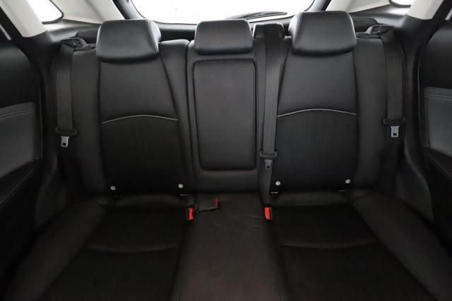 Mazda Cx-3 image 9