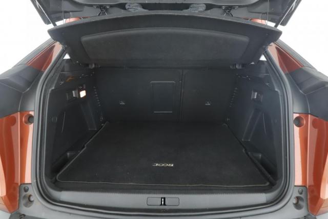 Peugeot 3008 image 2
