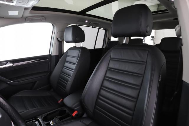 Volkswagen Touran image 8