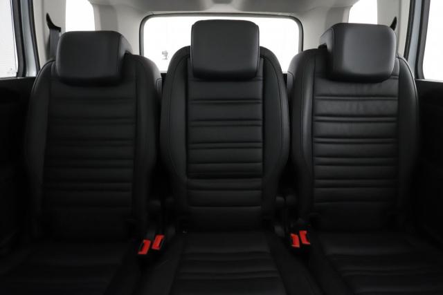 Volkswagen Touran image 5