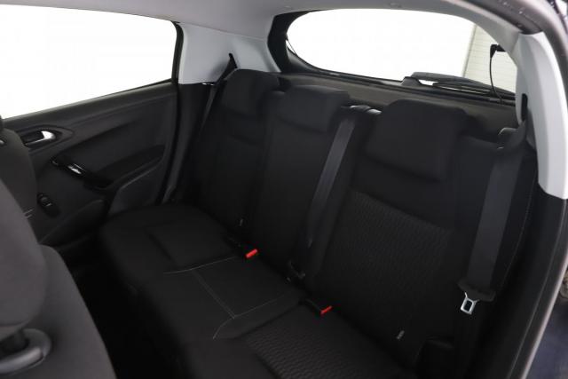 Peugeot 208 image 2
