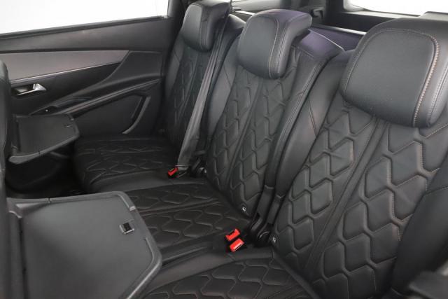 Peugeot 5008 image 8