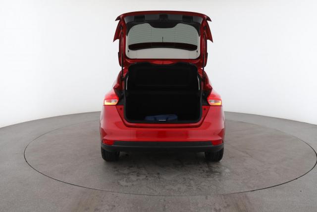 Ford Focus image 9