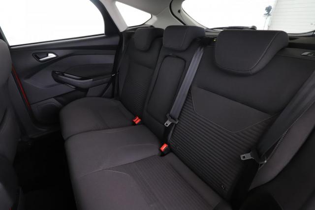 Ford Focus image 5