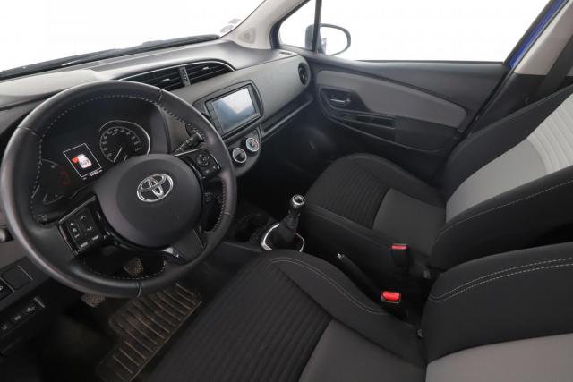 Toyota Yaris image 2
