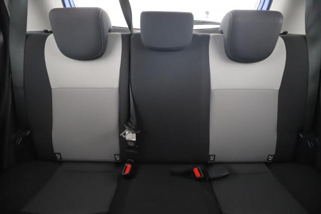 Toyota Yaris image 9