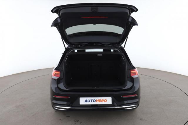 Volkswagen Golf image 7