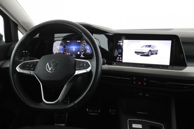 Volkswagen Golf image 6