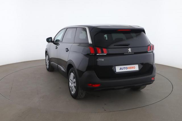 Peugeot 5008 image 1