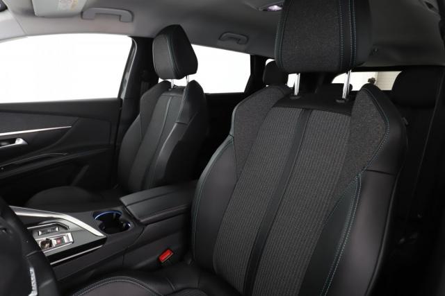 Peugeot 5008 image 6