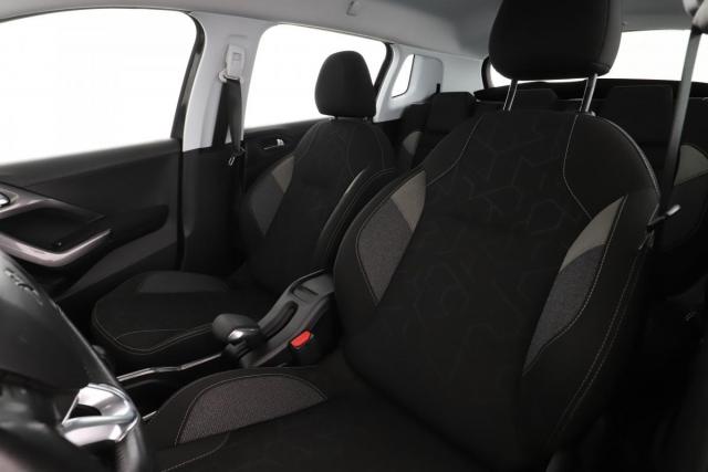 Peugeot 2008 image 5