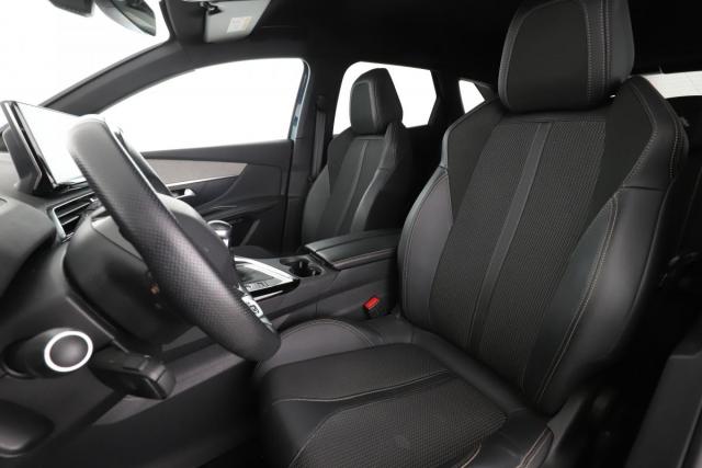 Peugeot 3008 image 8