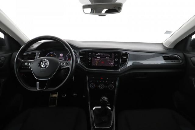 Volkswagen T-Roc image 5