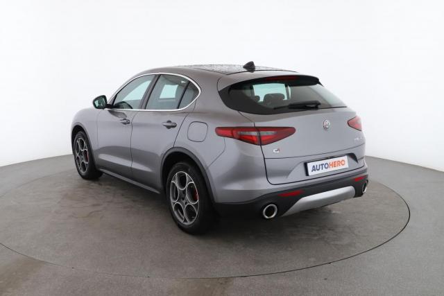 Alfa Romeo Stelvio image 3