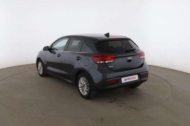 Kia Rio image 1