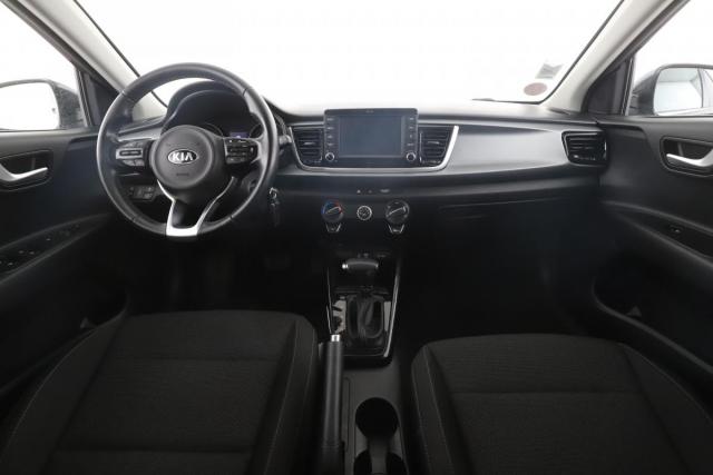 Kia Rio image 8