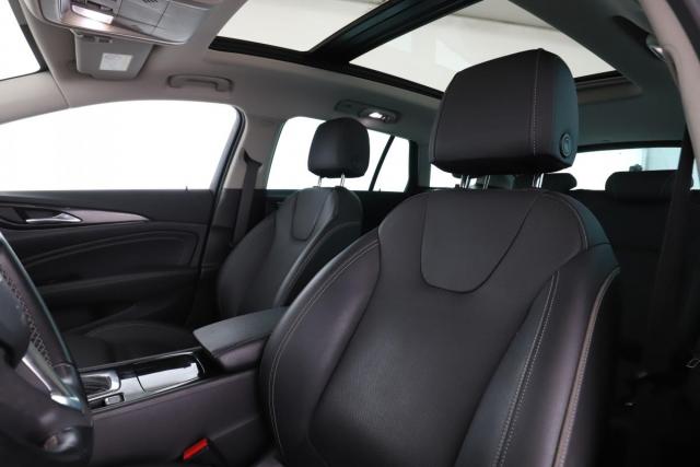 Opel Insignia Sports Tourer image 7