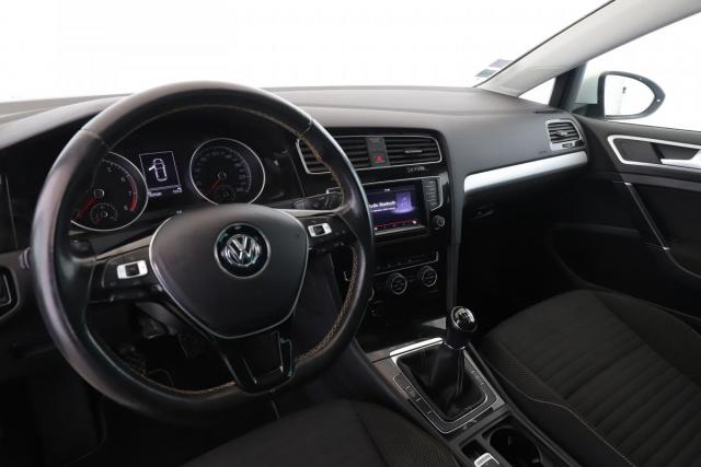 Volkswagen Golf image 1